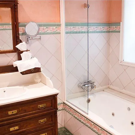 Alabardero Hotel 4*